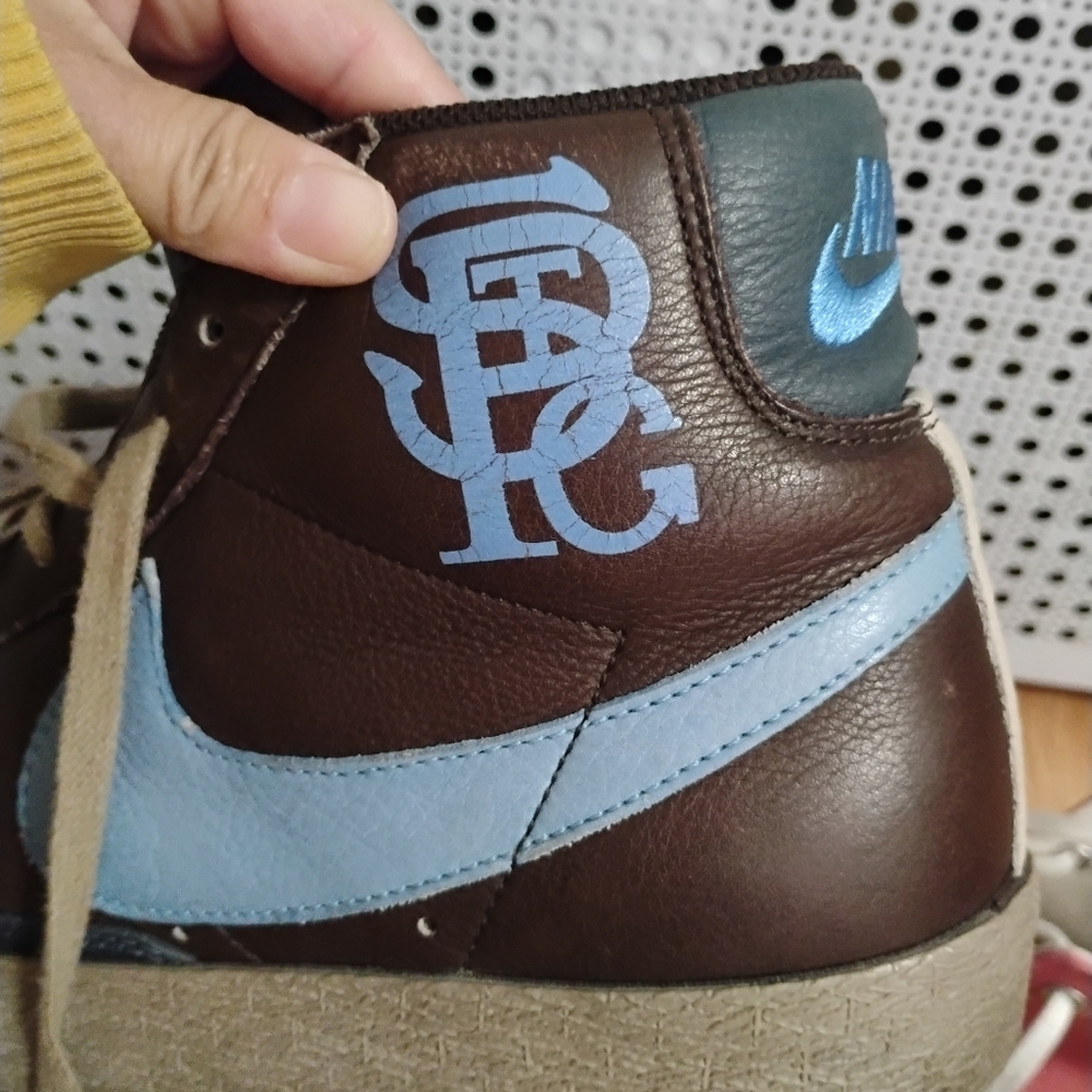 Nike Sneakers - Picture 7 of 9